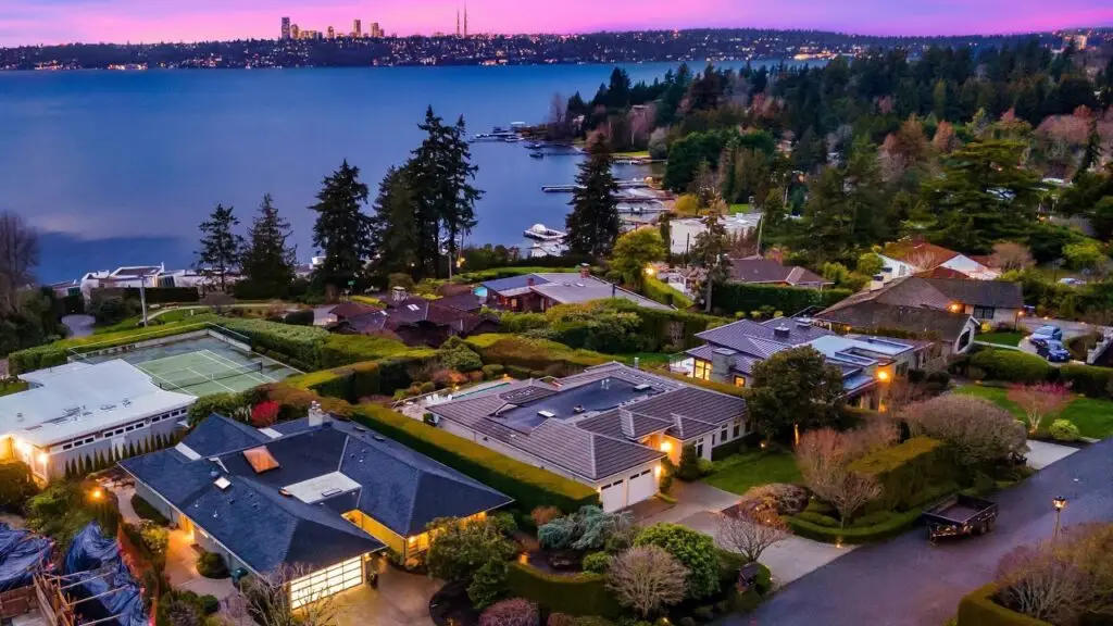 Junk Removal Medina WA – Fast, affordable, and eco-friendly solutions by Supersonic Junk Removal. Call today for a free quote!
