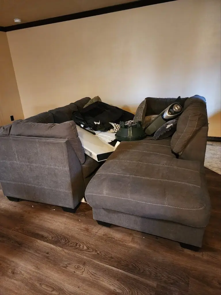 Couch Removal in Tukwila WA